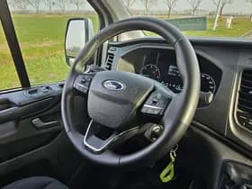 Ford Transit thumbnail 10