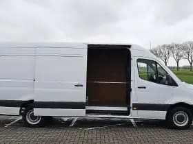 Mercedes-Benz Sprinter thumbnail 16
