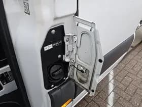 Mercedes-Benz Sprinter thumbnail 19