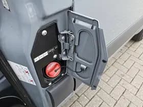 Mercedes-Benz Sprinter thumbnail 16