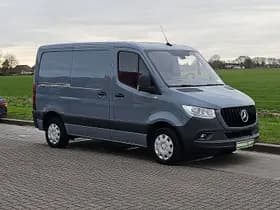 Mercedes-Benz Sprinter thumbnail 4