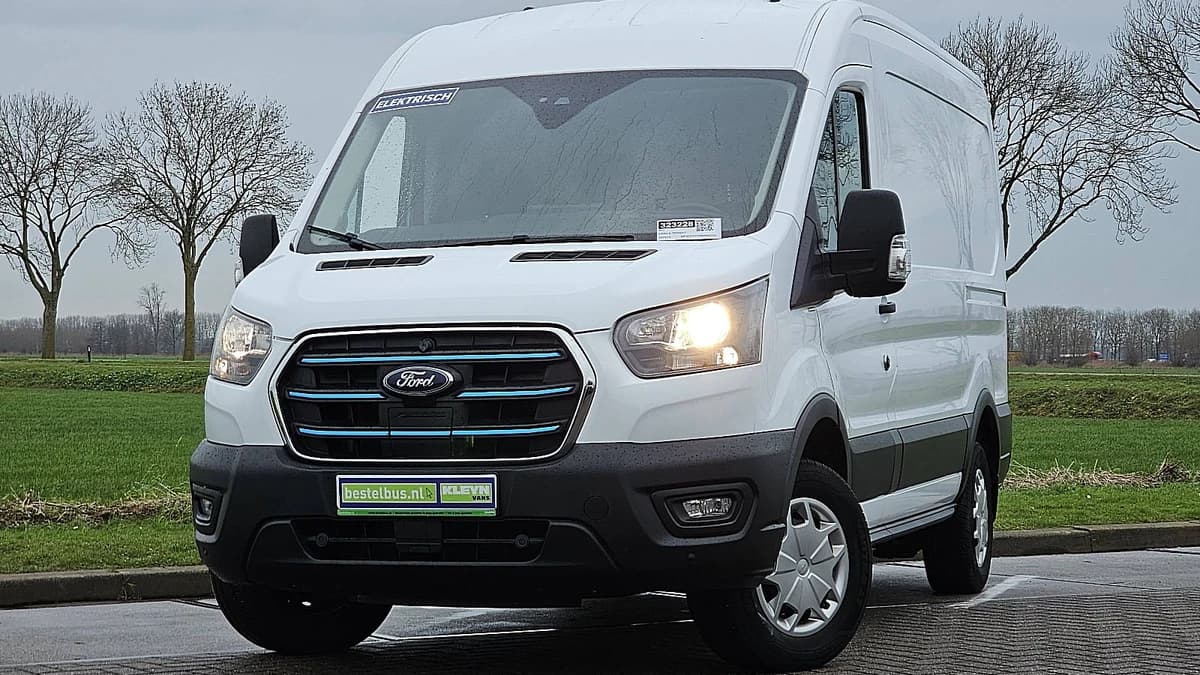 Ford E-Transit — foto 1