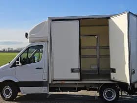 Mercedes-Benz Sprinter thumbnail 16