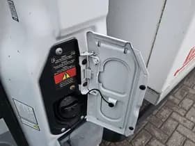 Mercedes-Benz Sprinter thumbnail 10