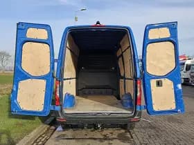 Mercedes-Benz Sprinter thumbnail 14