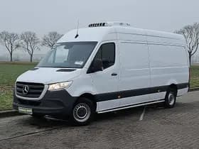 Mercedes-Benz Sprinter thumbnail 2