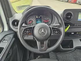 Mercedes-Benz Sprinter thumbnail 11