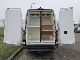 Mercedes-Benz Sprinter thumbnail 15