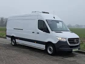 Mercedes-Benz Sprinter thumbnail 4