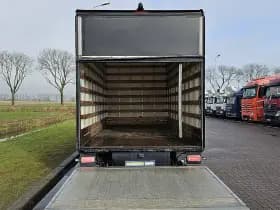 Mercedes-Benz Sprinter thumbnail 9