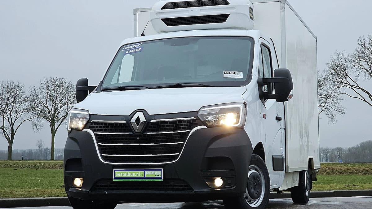 Renault Master — foto 1