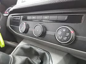 Volkswagen Transporter thumbnail 9