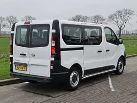 Opel Vivaro thumbnail 3