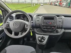 Opel Vivaro thumbnail 7