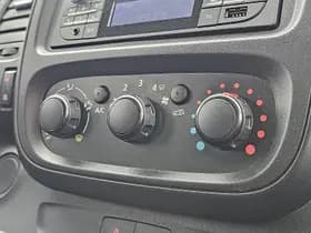 Opel Vivaro thumbnail 9