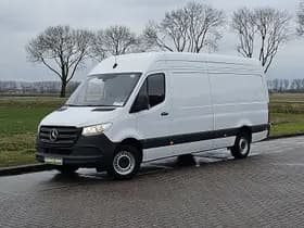 Mercedes-Benz Sprinter thumbnail 2