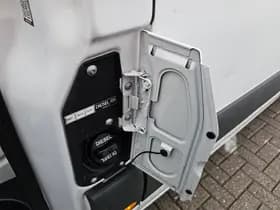 Mercedes-Benz Sprinter thumbnail 17