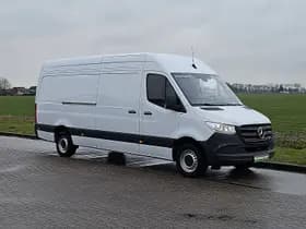 Mercedes-Benz Sprinter thumbnail 4