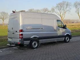 Mercedes-Benz Sprinter thumbnail 3