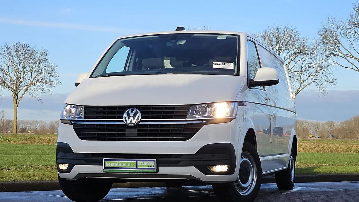 Volkswagen Transporter — foto 1