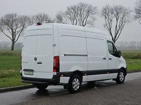 Mercedes-Benz eSprinter thumbnail 3