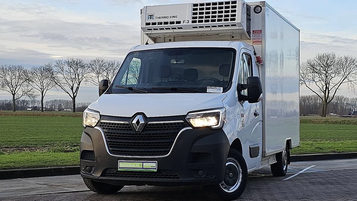 Renault Master — foto 1