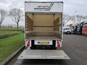 Mercedes-Benz Sprinter thumbnail 11