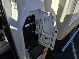 Mercedes-Benz Sprinter thumbnail 13