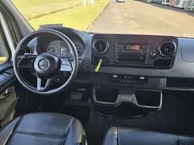 Mercedes-Benz Sprinter thumbnail 7