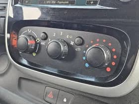 Opel Vivaro thumbnail 9