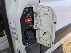 Mercedes-Benz Sprinter thumbnail 16