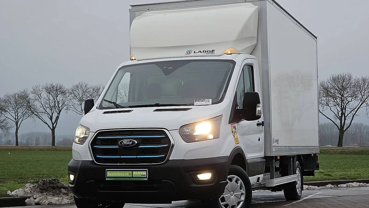 Ford E-Transit — foto 1