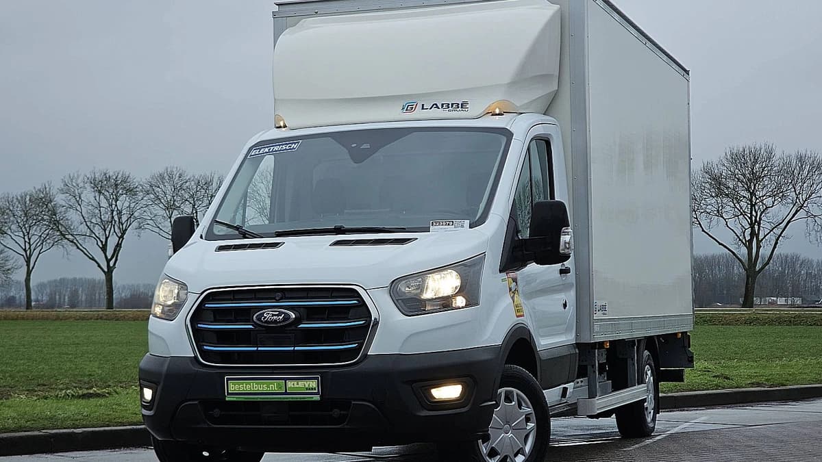 Ford E-Transit — foto 1