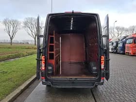 Volkswagen Crafter thumbnail 12