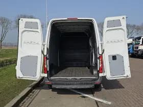 Mercedes-Benz Sprinter thumbnail 12
