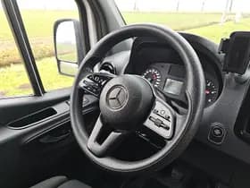 Mercedes-Benz Sprinter thumbnail 9