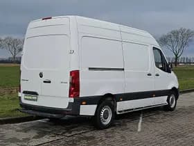 Mercedes-Benz Sprinter thumbnail 3