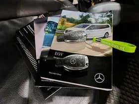 Mercedes-Benz Eqv thumbnail 15