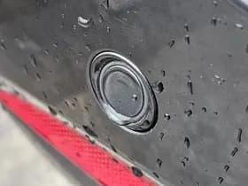 Mercedes-Benz Eqv thumbnail 22