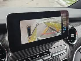 Mercedes-Benz Eqv thumbnail 24