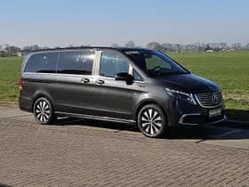 Mercedes-Benz Eqv thumbnail 4