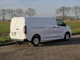 Ford Transit thumbnail 3