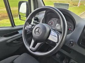 Mercedes-Benz Sprinter thumbnail 9