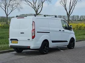 Ford Transit thumbnail 3