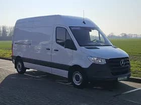 Mercedes-Benz Sprinter thumbnail 4