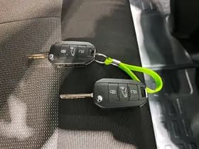 Opel Vivaro thumbnail 10