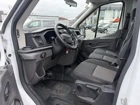Ford Transit thumbnail 6