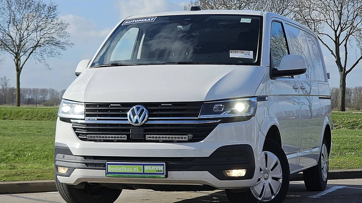 Volkswagen Transporter — foto 1