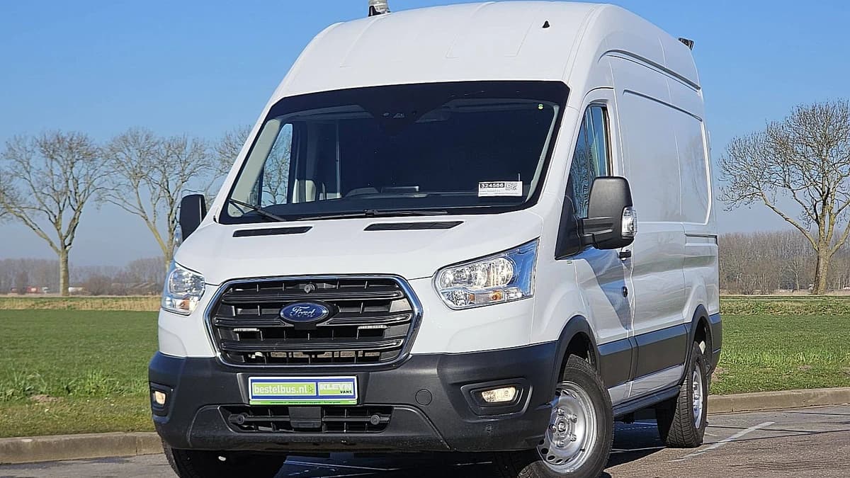 Ford Transit — foto 1