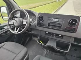 Mercedes-Benz Sprinter thumbnail 7